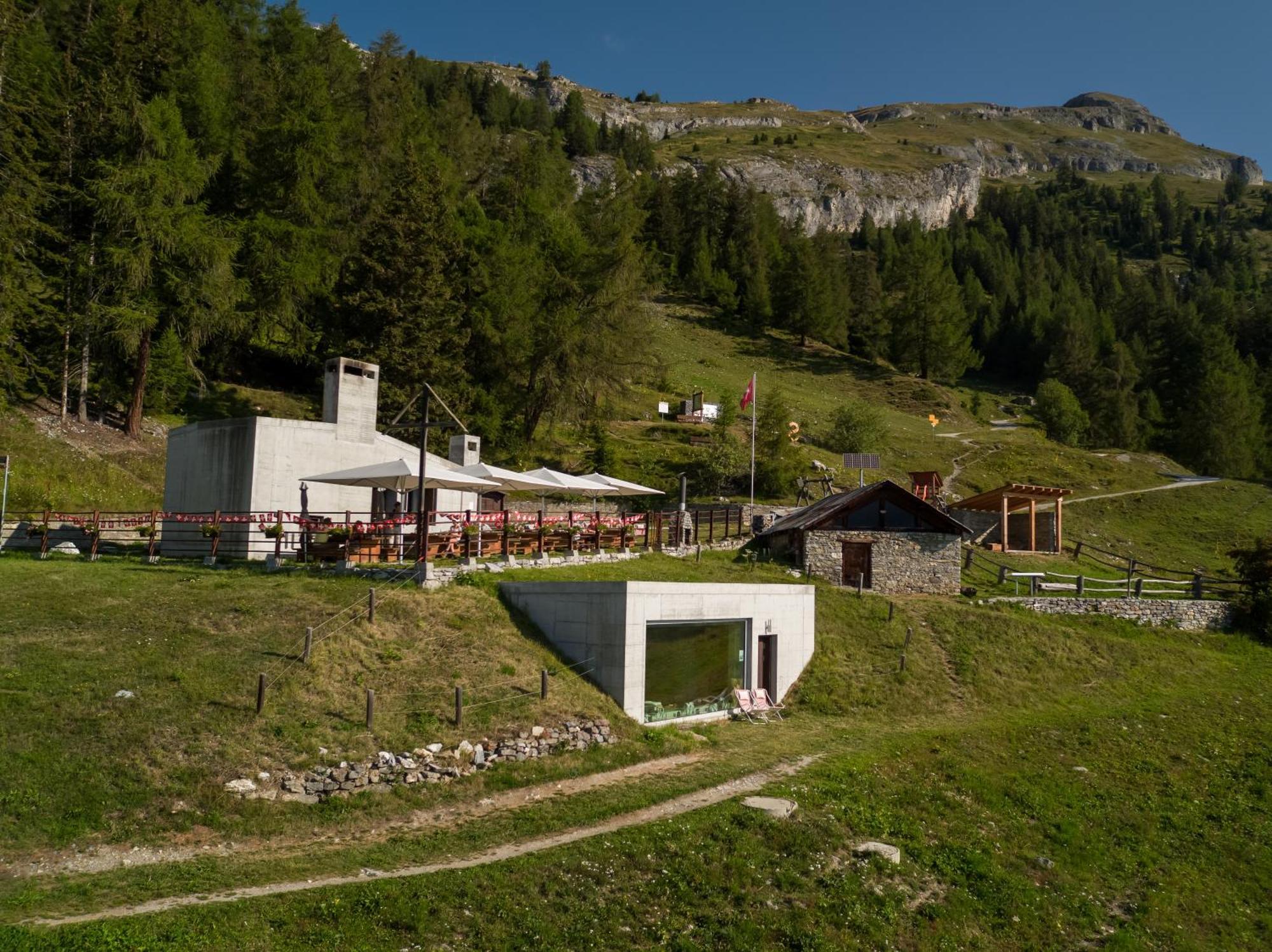 Le Mayen De Colombire 3*